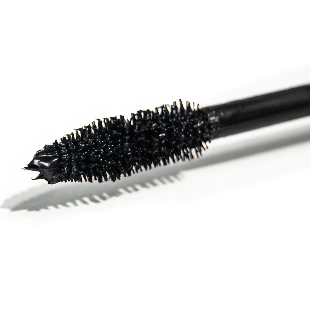 NIB Neen Pretty Extra Mascara, Black, 0.27 Fl Oz - Picture 2 of 3